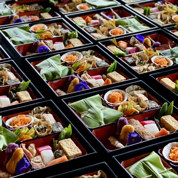 地元の郷土料理：昼の部
