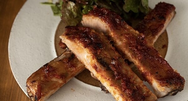 スパイシースペアリブ